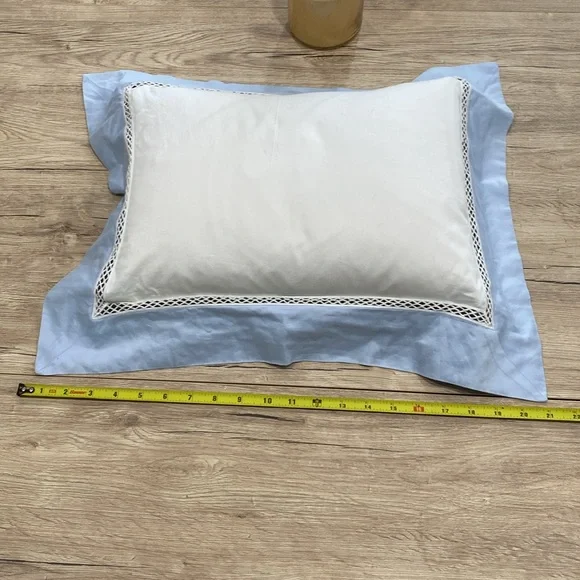 BELLINO decorative pillow in baby blue and white 100 Italian cotton
